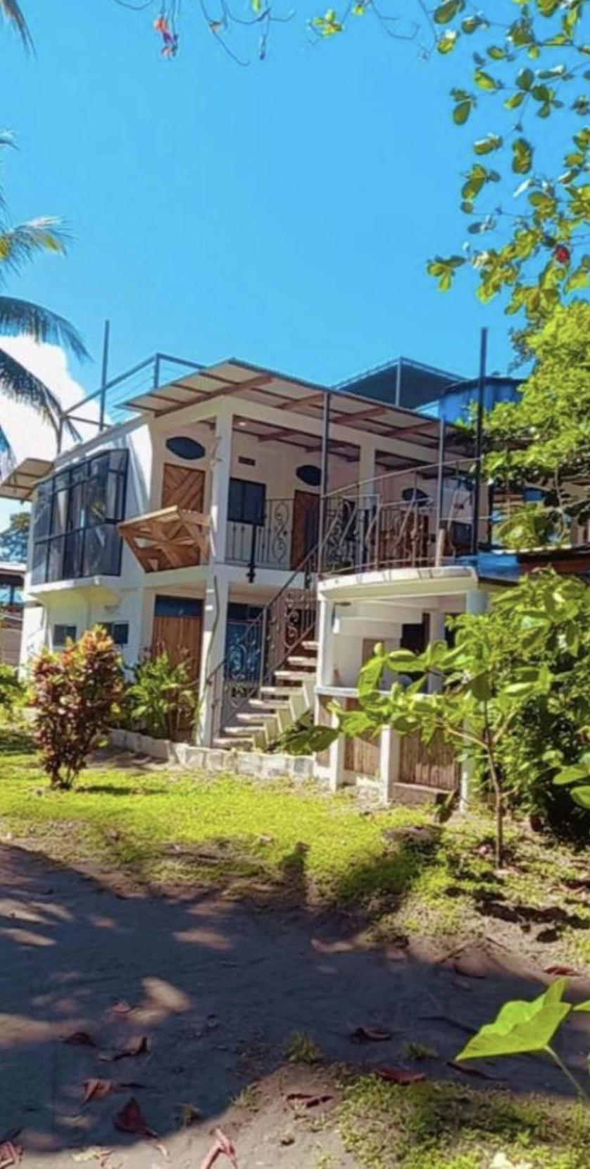 Hotel Pura Natura Beachfront Tortuguero Eksteriør bilde